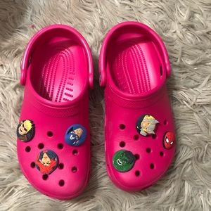 hot pink crocs